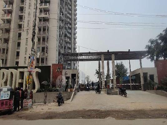 3 BHK Flat In Shri Radha Sky Gardens  For Sale  In Sector 16b