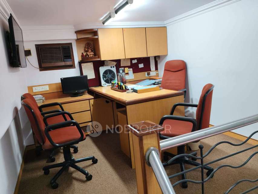 Shop in Siddi Vinyaka Building Kuber Gully , Mumbai for sale 