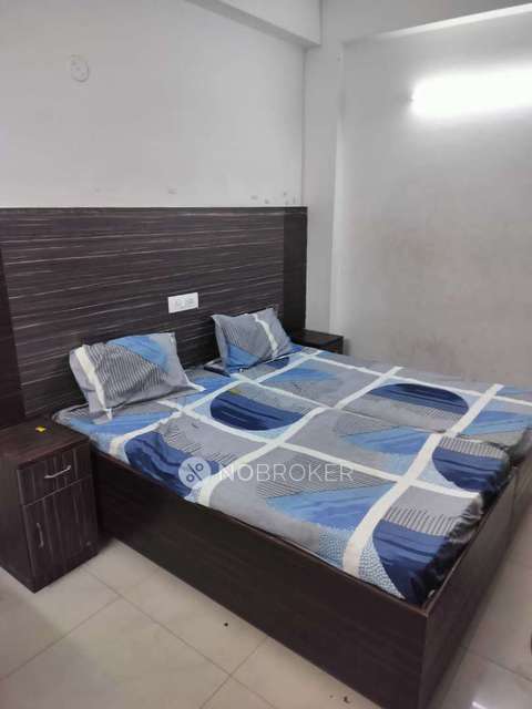 PG for Boys in Sector 28