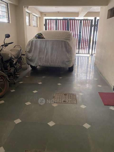 2 BHK Flat For Sale  In New Manglapuri