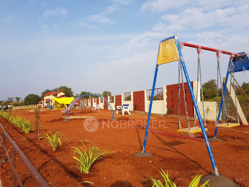 Plot For Sale  In Vapasandra