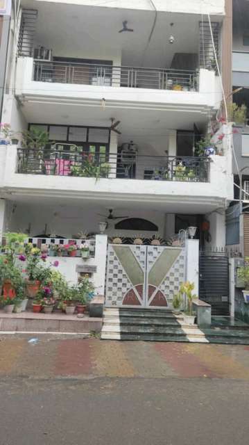 2 BHK Flat For Sale  In Janakpuri