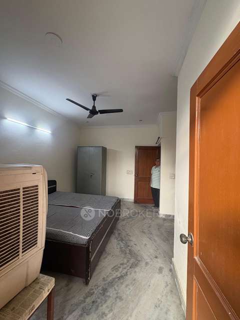 1 RK House for Rent  In Sector 14
