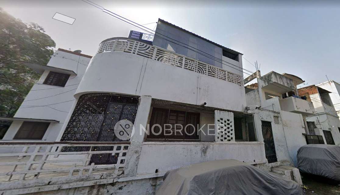 1 BHK Flat In Red Buildings For Sale  In Khairtabad,