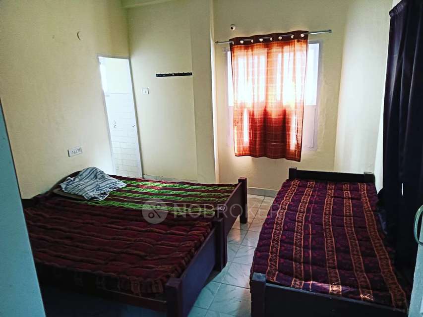 PG for Girls in Mandavelipakkam,