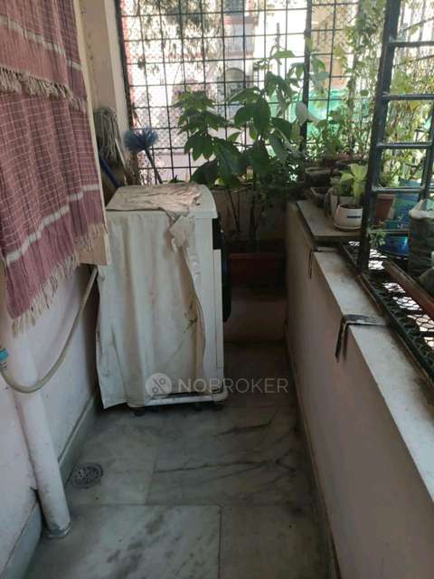2 BHK Flat In Prashanti Nilayam, Lic Colony For Sale  In Mehdipatnam