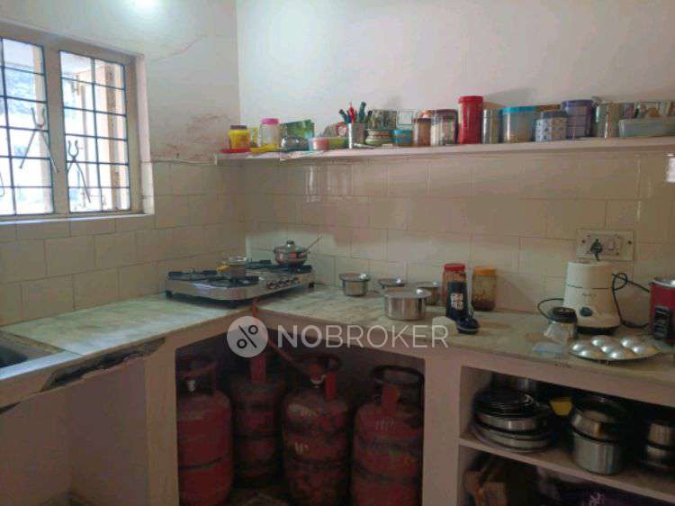 2 BHK Flat In Prashanti Nilayam, Lic Colony For Sale  In Mehdipatnam