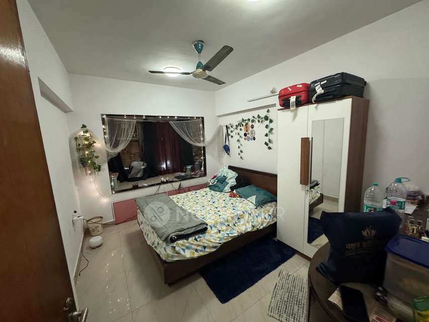 Single Room for Male In 2 BHK  In Legend Apartment Santacruz In Santacruz East