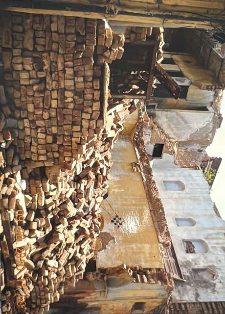 Plot For Sale  In Roshan Pura