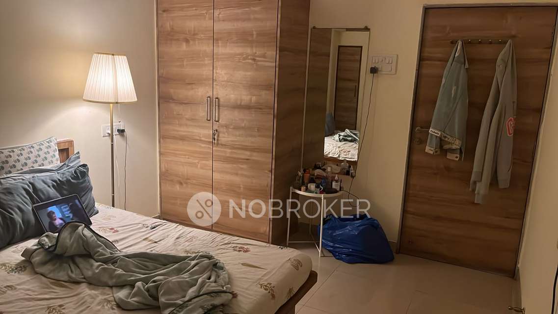 Single Room for Female In 2 BHK  In Lake Avenue Chs, Powai, Mumbai In Powai, Mumbai