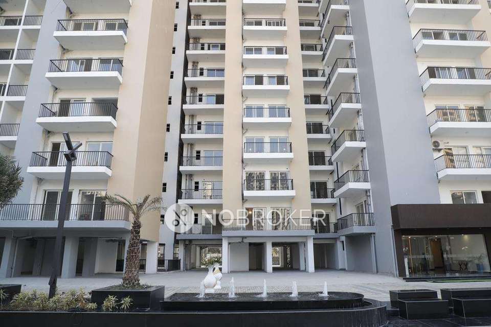 1 RK Flat In Dlf Garden City  for Rent  In Panchsheel Greens 2