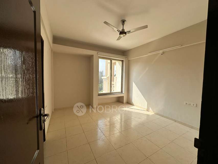 3 BHK Flat In Nyati Grandeur Chs for Rent  In Undri