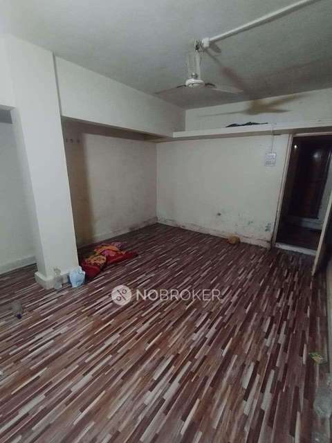2 BHK Flat In Standalone  Building  For Sale  In  Shukrawar Peth