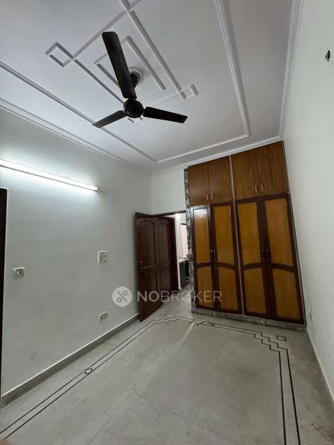 3 BHK Flat In Standlone Building for Rent  In Sector 14, Rohini