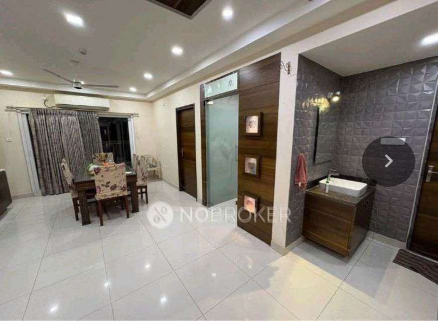 Shared Room for Male In 3 BHK  In Rajapushpa Provincia In Narsingi