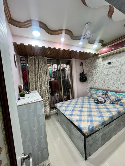 PG for Girls in Gurukrupa Chs