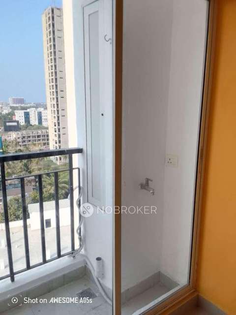 1 BHK Flat In Godrej Azure For Sale  In Padur