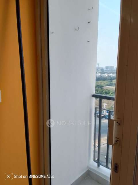 1 BHK Flat In Godrej Azure For Sale  In Padur
