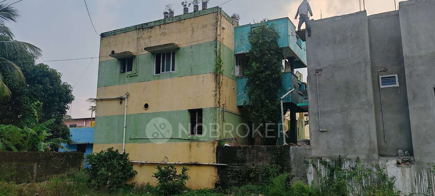 2 BHK House For Sale  In Siruniam