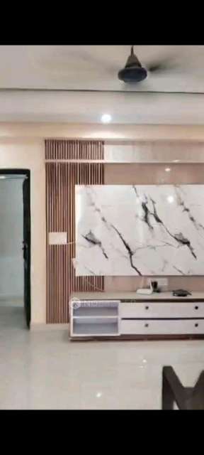 Single Room for Female In 2 BHK  In Proview Technocity Apartments In Chi V