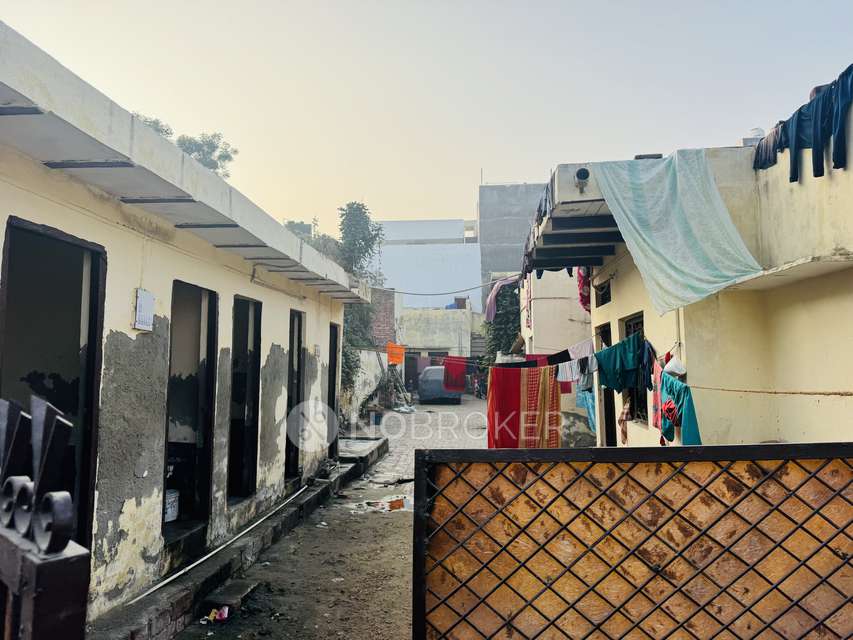 Plot For Sale  In Sanjay Colony  In Narela