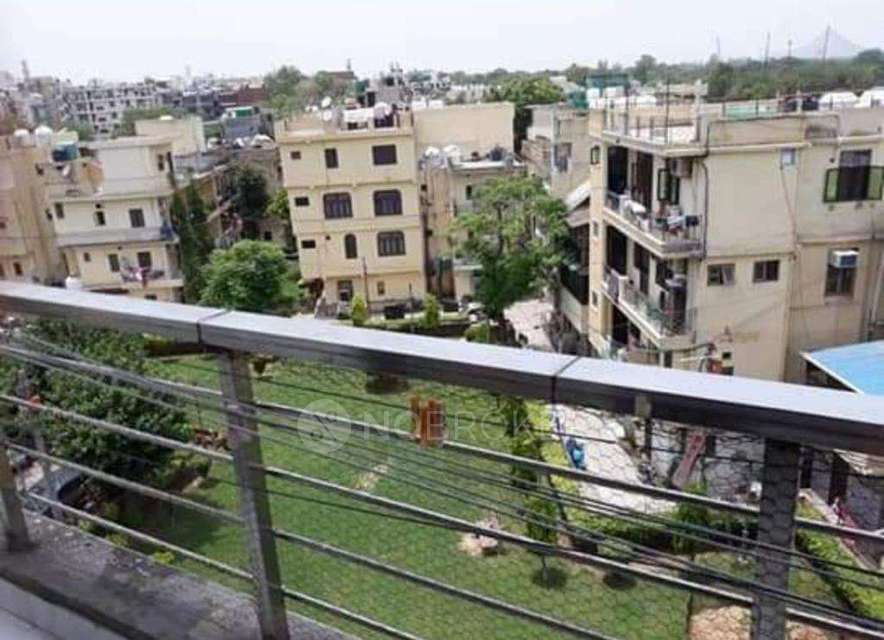 2 BHK Flat In Apartment for Rent  In Saket