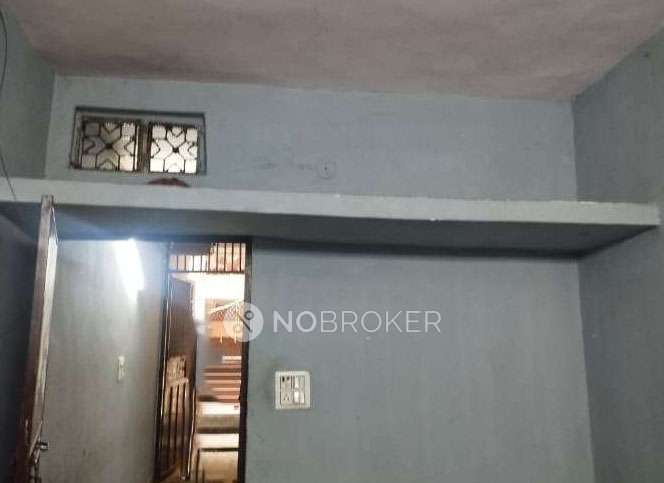1 RK Flat In A5a Janta Flats for Rent  In Janakpuri