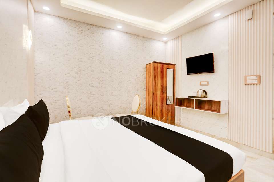 PG for Anyone in New Industrial Township