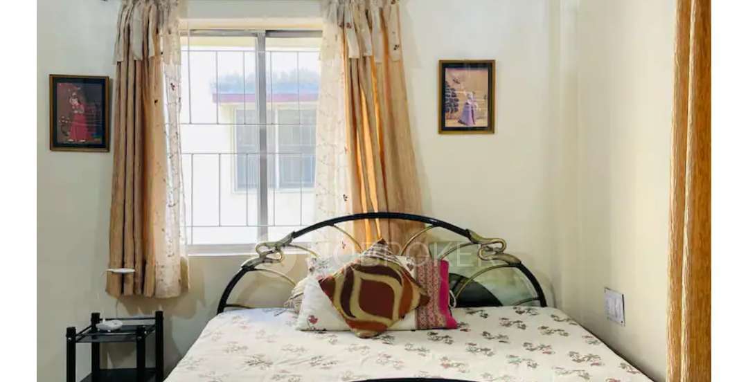 Single Room for Female In 3 BHK  In Mantri Memories, Koregaon Park In Koregaon Park