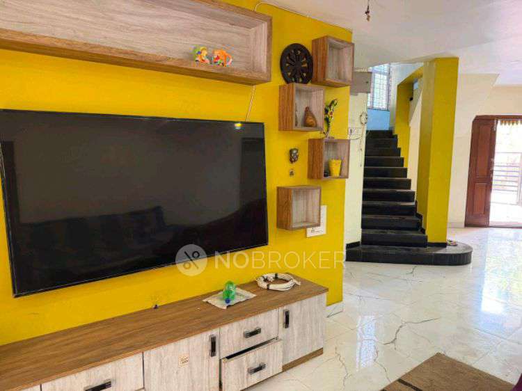 Single Room for Male In 3 BHK  In Ishaan Cooperative Housing Society In 164, Pratham Bunglow Society, Wakad, Pimpri-chinchwad, Maharashtra 411057, India