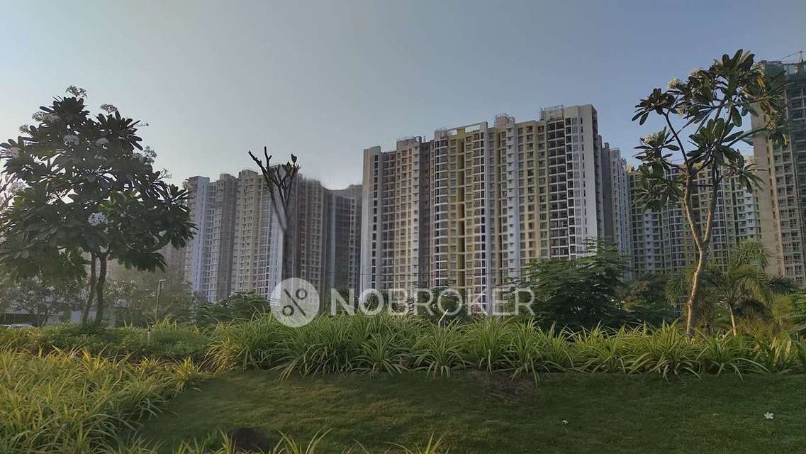 2 BHK Flat In Runwal Forests For Sale In Kanjurmarg West