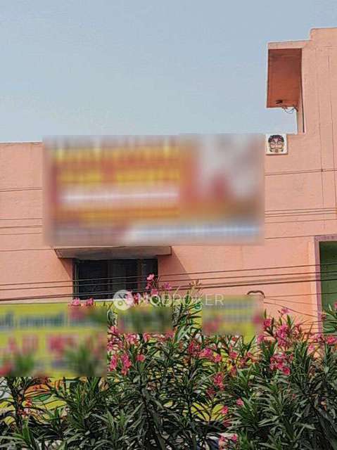 PG for Girls in Padur