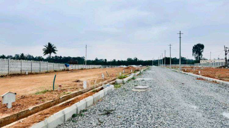 Plot For Sale  In 5zi White Medows In 2w3q+f8m, Maruthi Extension, Malur, Karnataka 563130, India