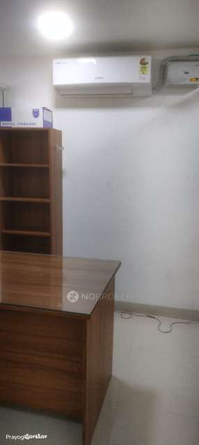 Co-Working  space in Grand Majestic Mall, Bangalore for Rent 