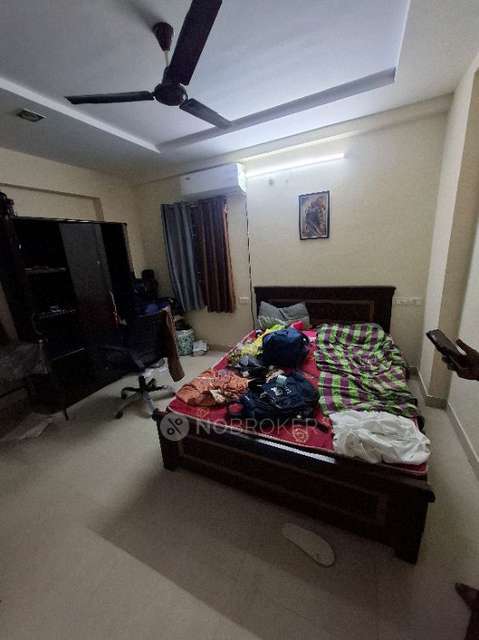 Single Room for Male In 3 BHK  In Maphar Pristine In Gachibowli