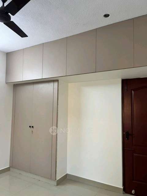 3 BHK Flat In Muraliram Apartment ,ullagaram for Rent  In Puzhuthivakkam