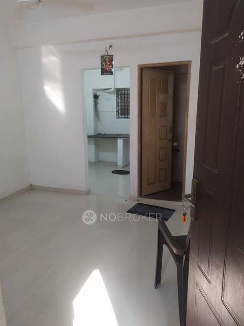1 RK Flat In Nnn Castle for Rent  In 18th Main Road