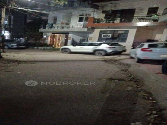 1 RK House for Rent  In Sector 43 