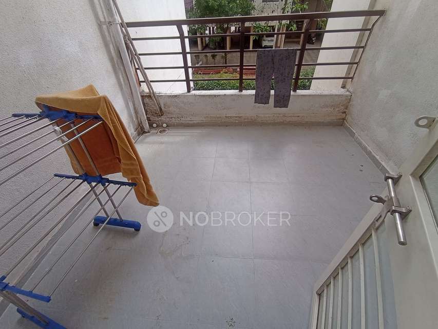 2 BHK Flat In Pankaj Aasmaan, Lohegaon for Rent  In Lohegaon