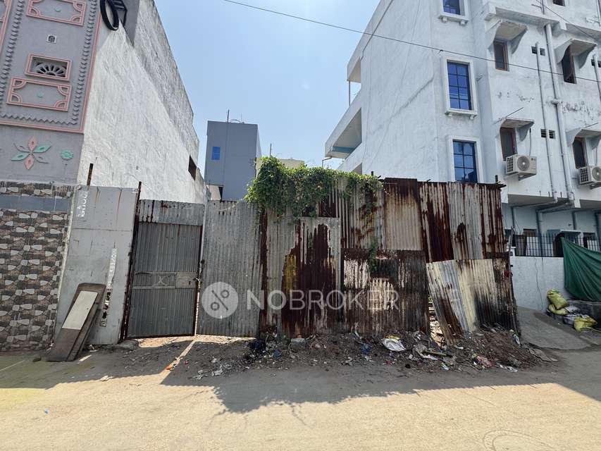 Godown/Warehouse in Lalapet, Hyderabad for sale 