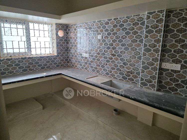 2 BHK House for Rent  In 17, Peyalwar Koil Street