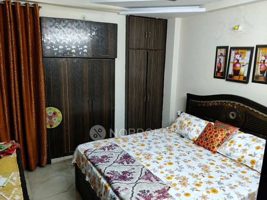2 BHK Flat For Sale  In Onyx Plaza
