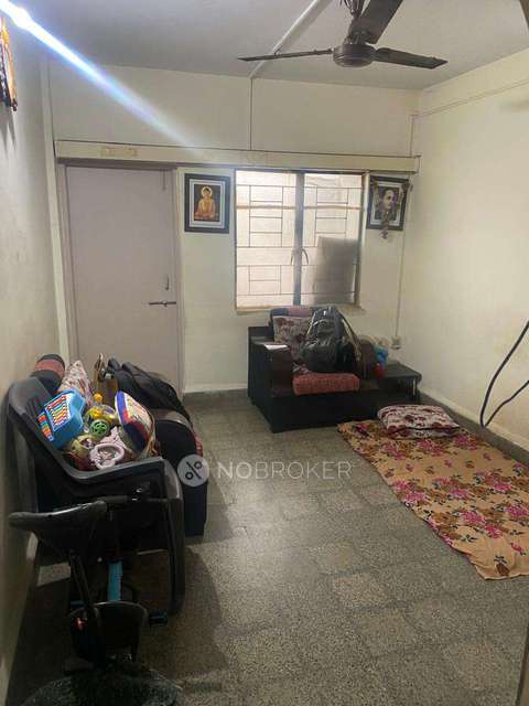 1 BHK Flat In Mantri Niketan Building for Rent  In Dapodi