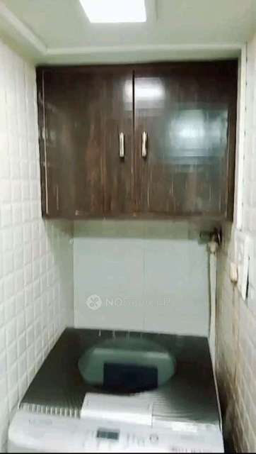 1 RK Flat In Vijaydeep Apartment For Sale  In Colaba