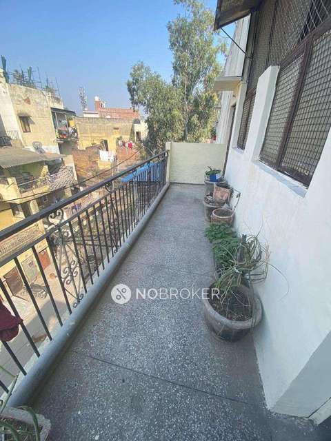 2 BHK Flat In Dda Flats  For Sale  In  Dilshad Garden