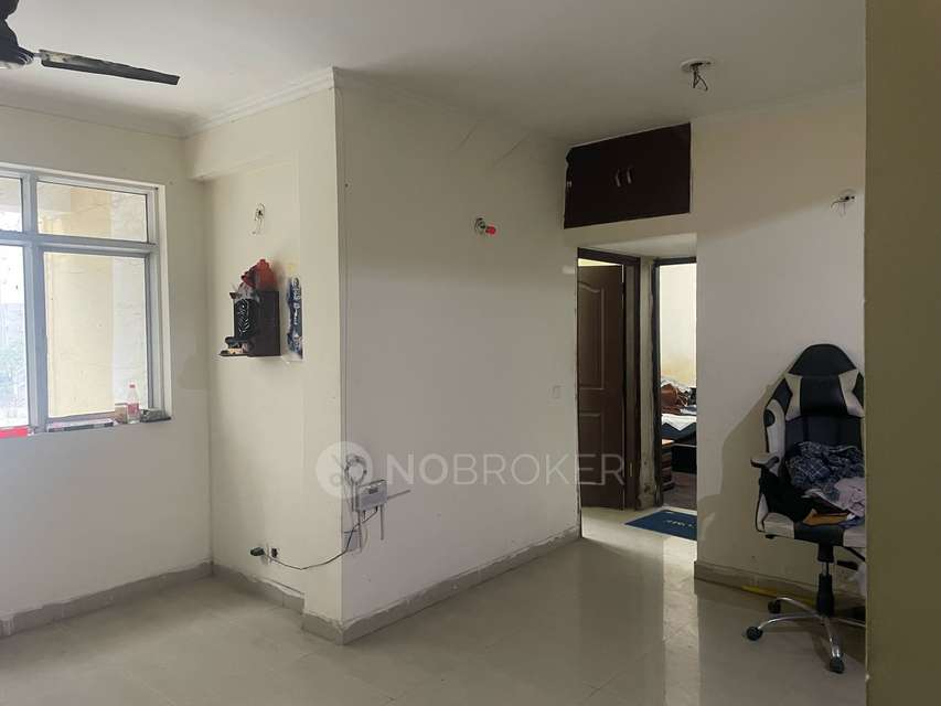 Single Room for Male In 2 BHK  In Casa Grande 1 In Casa Grande-1