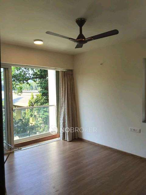 2 BHK Flat In Embassy One For Sale  In Embassy One Thane, Mumbai.