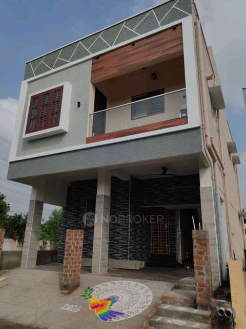 2 BHK House for Rent  In R6q4+pj9, Siruseri, Tamil Nadu 600130, India
