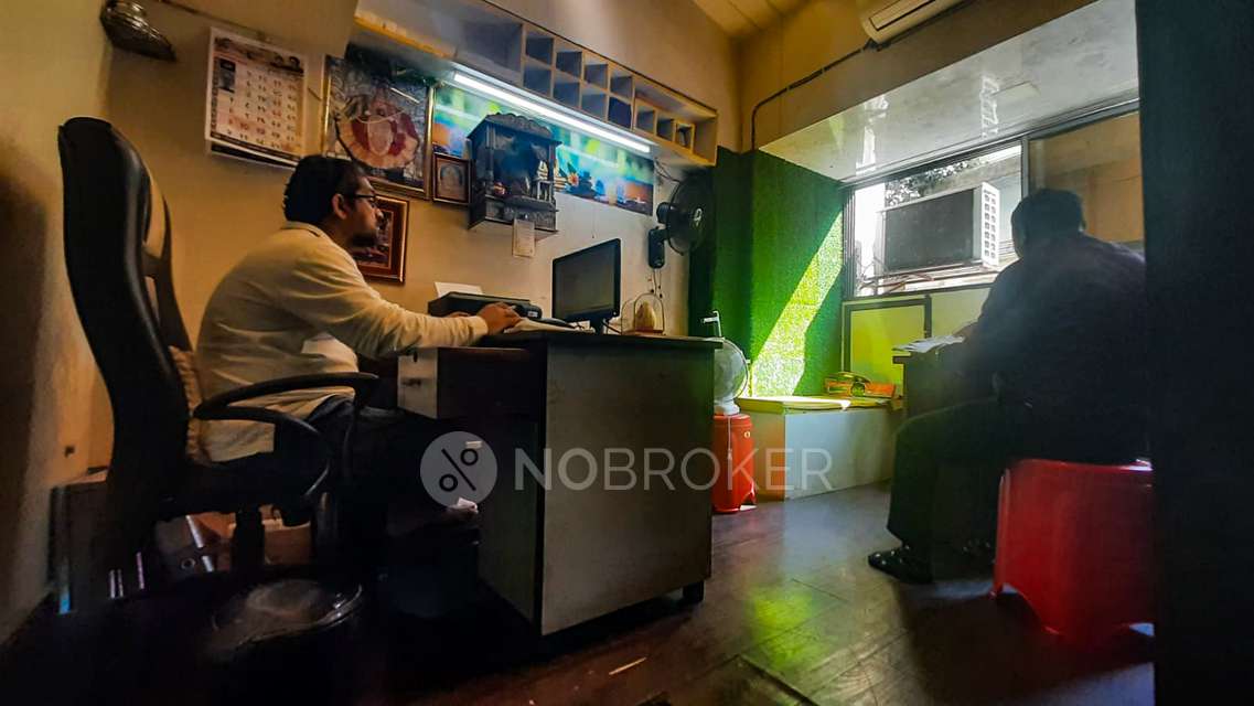 Shop in Mahim, Mumbai for sale 