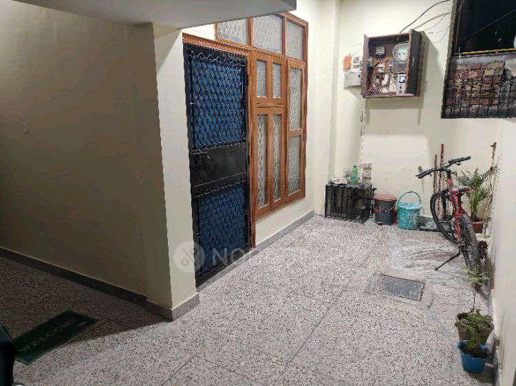 2 BHK House for Rent  In 442, Shakti Khand Iii, Indirapuram, Ghaziabad, Uttar Pradesh 201014, India